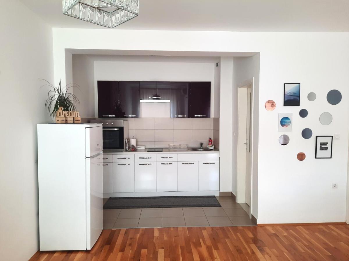 Apartman Natasha 트레빈예 외부 사진